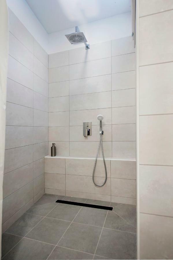 شقة House Graziella روفينج المظهر الخارجي الصورة